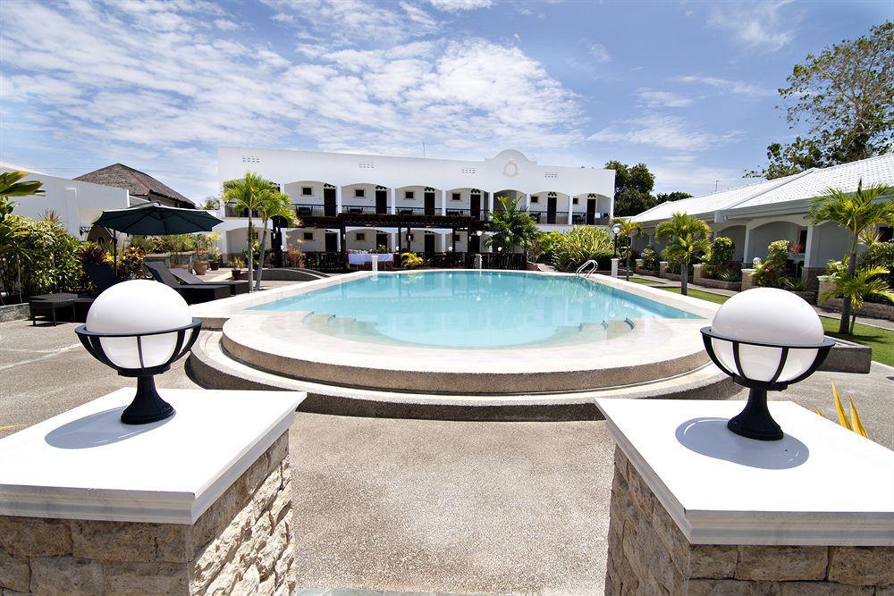 Panglao Regents Park Resort Exteriör bild