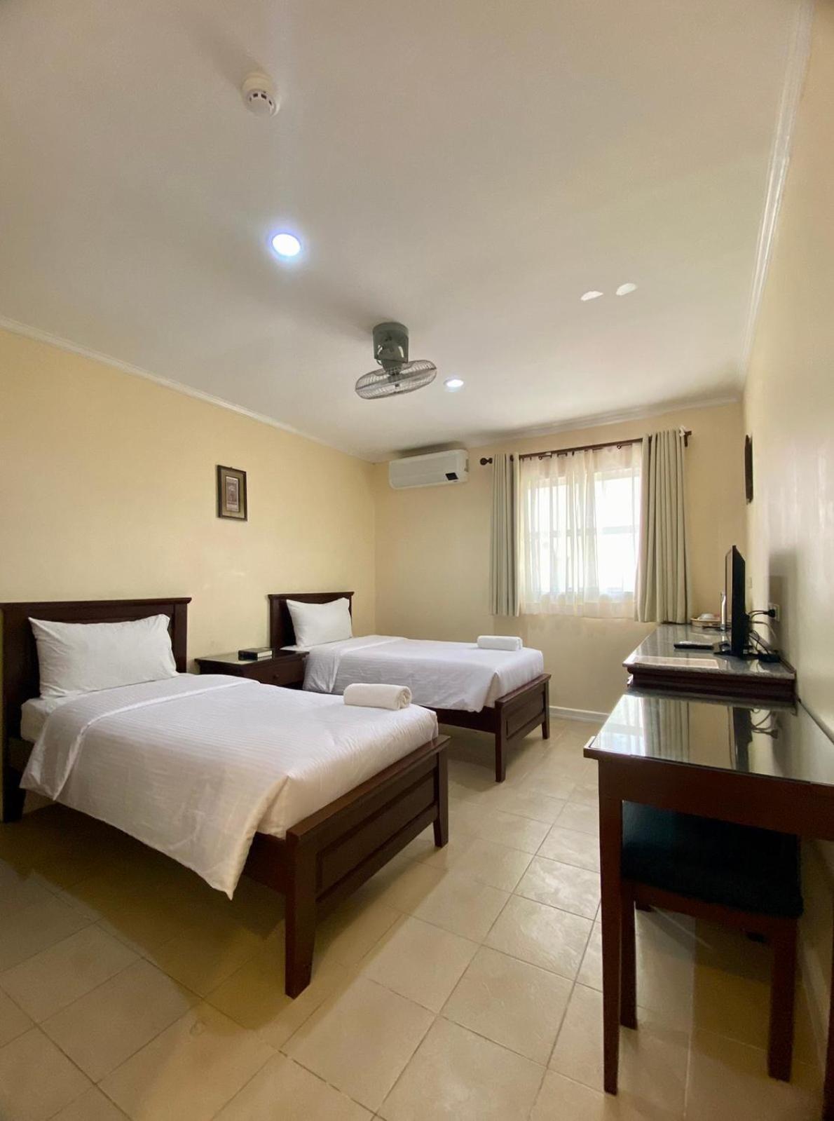 Panglao Regents Park Resort Exteriör bild
