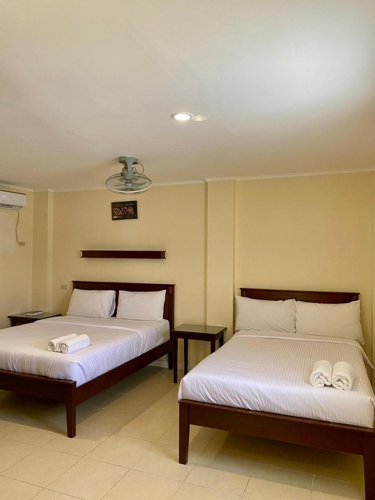 Panglao Regents Park Resort Exteriör bild