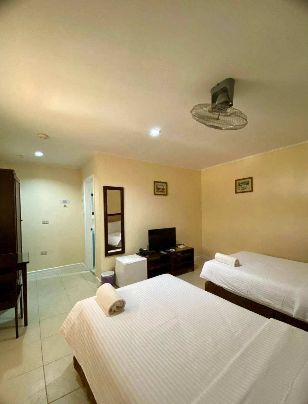 Panglao Regents Park Resort Exteriör bild