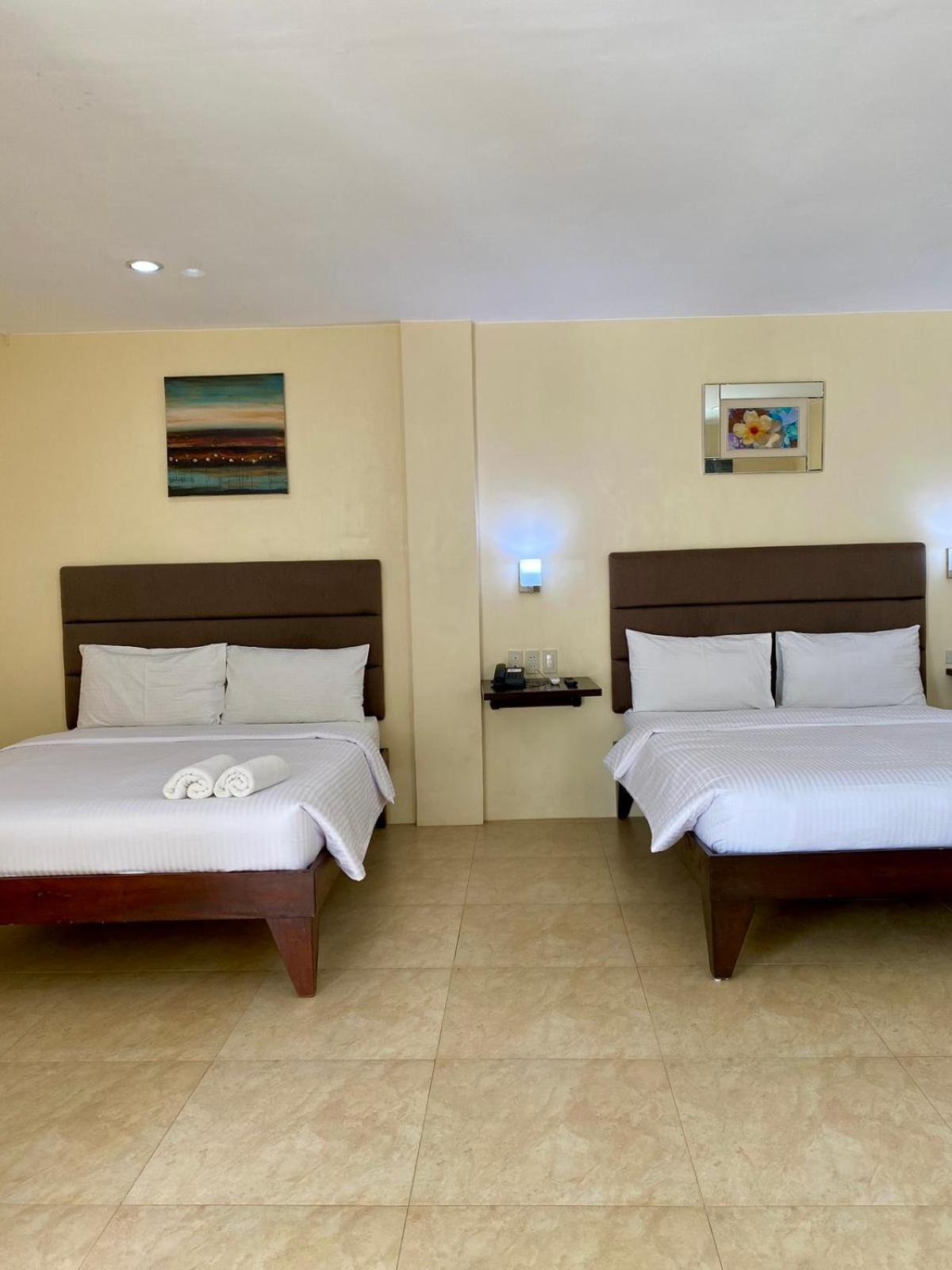 Panglao Regents Park Resort Exteriör bild