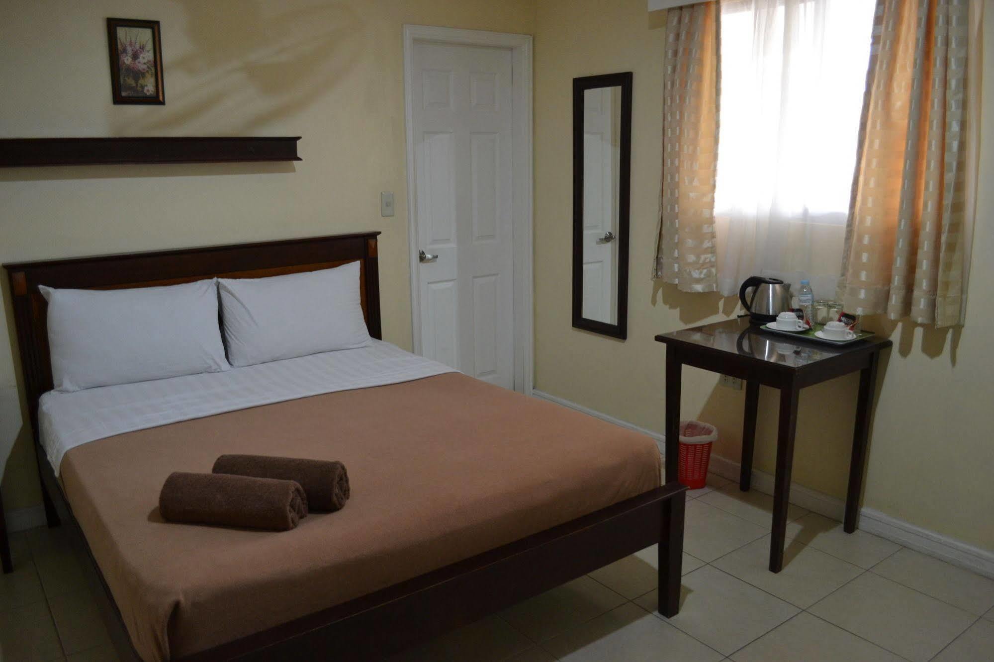 Panglao Regents Park Resort Exteriör bild